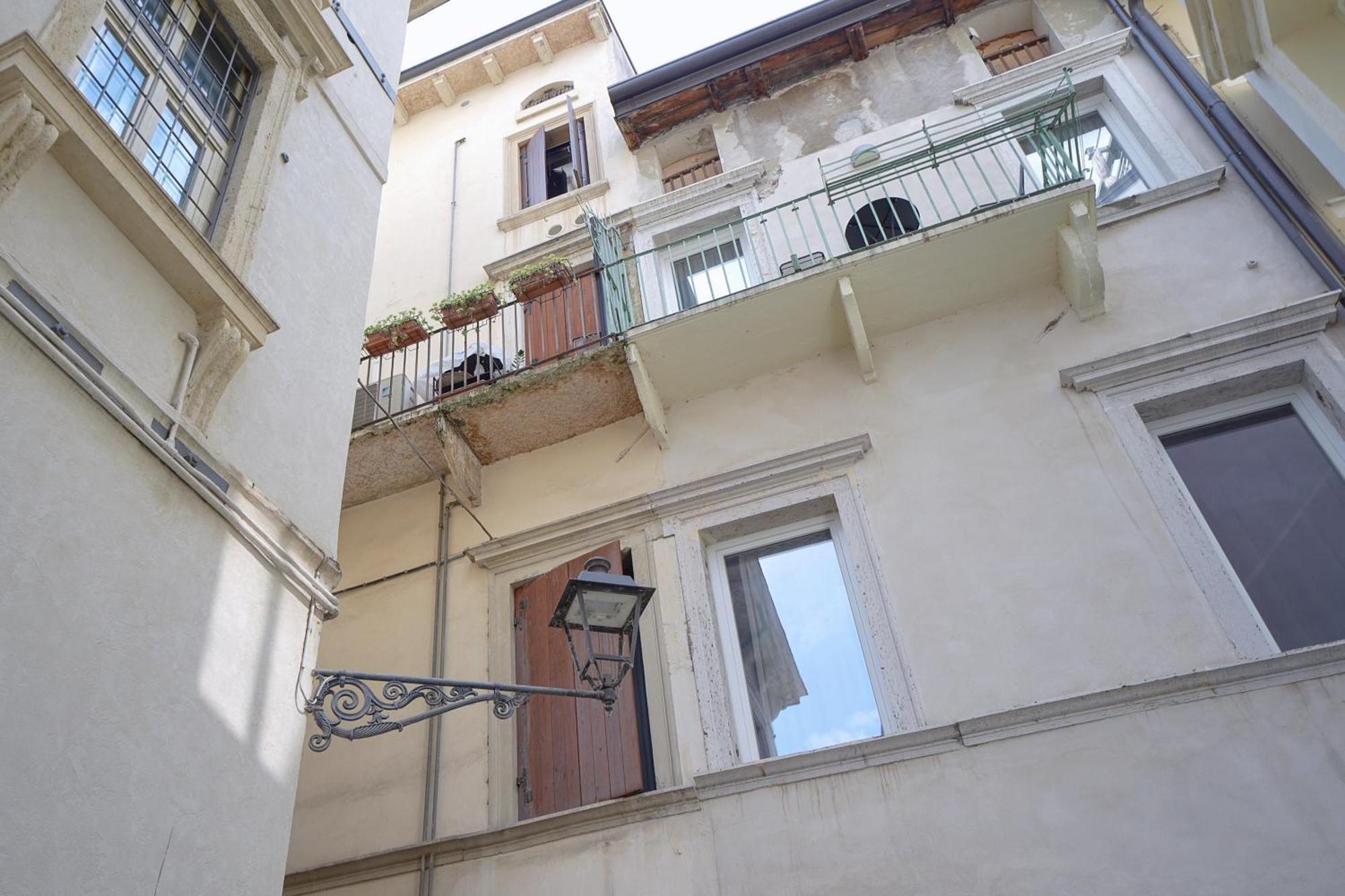 Palazzo Di Giulietta - Juliet'S Palace Βερόνα Εξωτερικό φωτογραφία